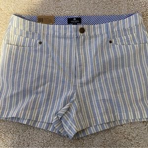 NWT Women’s Sperry striped shorts
